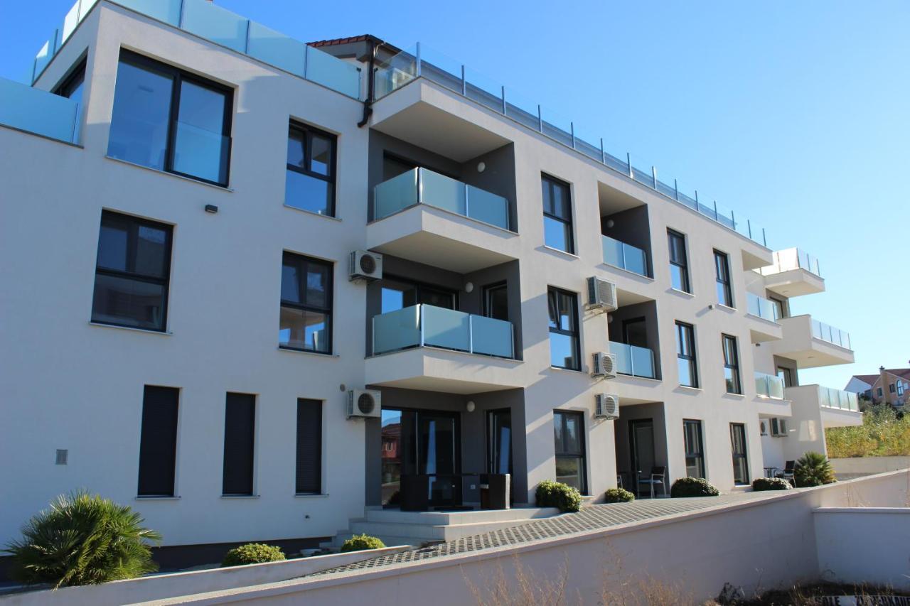Apartmani Uwe Баньоле Екстериор снимка